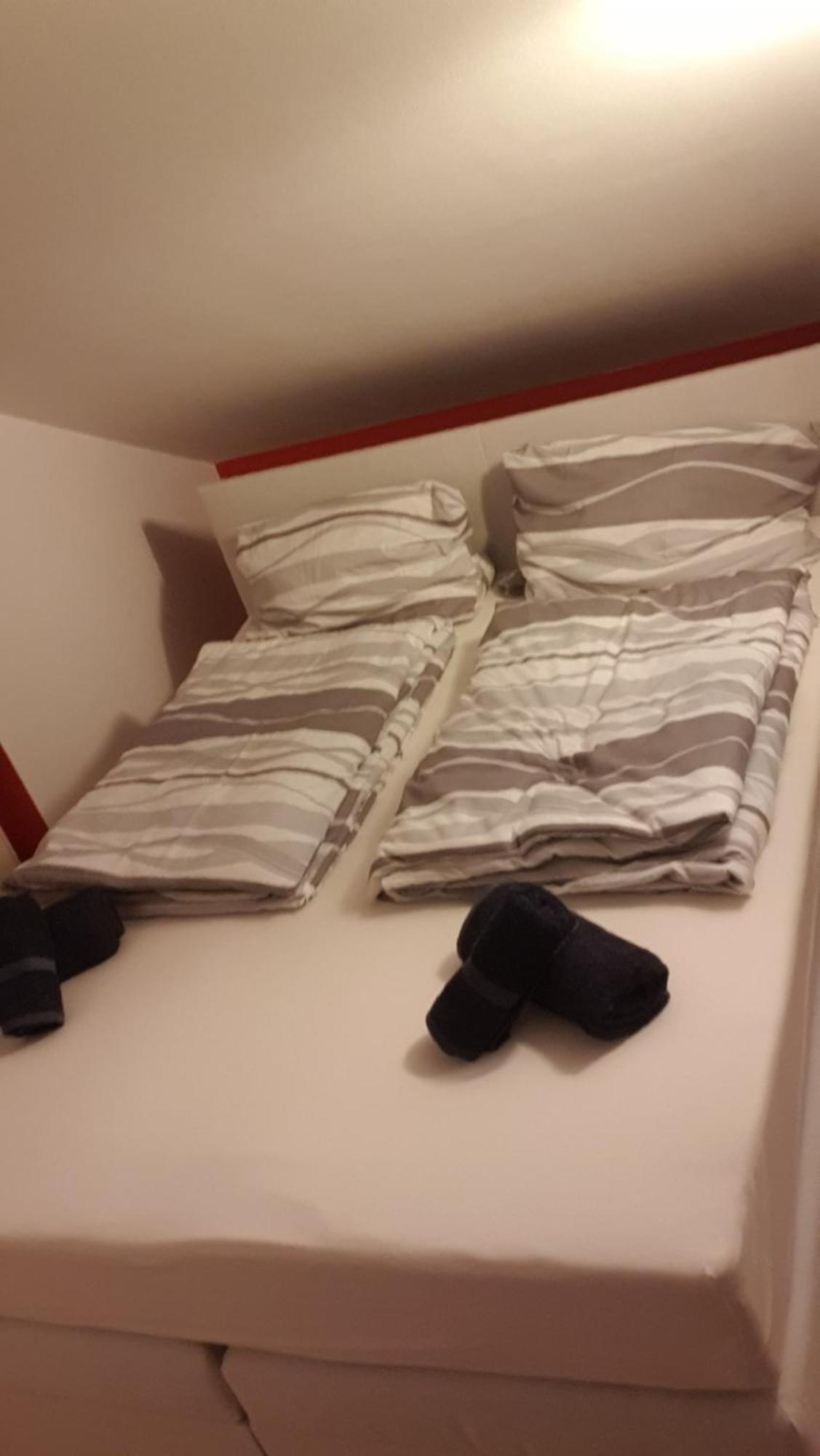 Schoene Wohnung Zentral إنغولشتات المظهر الخارجي الصورة